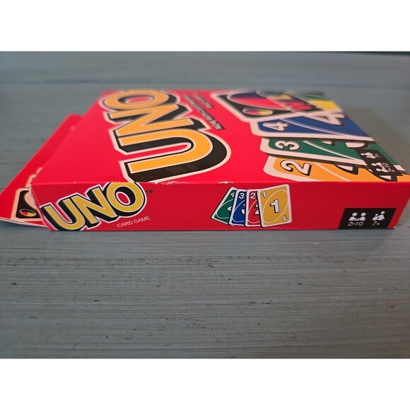 Mattel UNO Classic Card Game With Customizable Wild Cards Age 7+ 2-10 players - Picture 3 of 8
